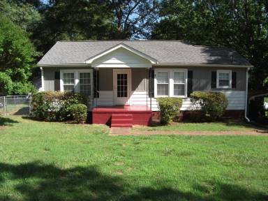 Main picture of 7 Rainbow Dr