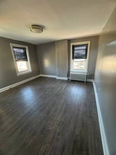 Main picture of 300 W Coulter St