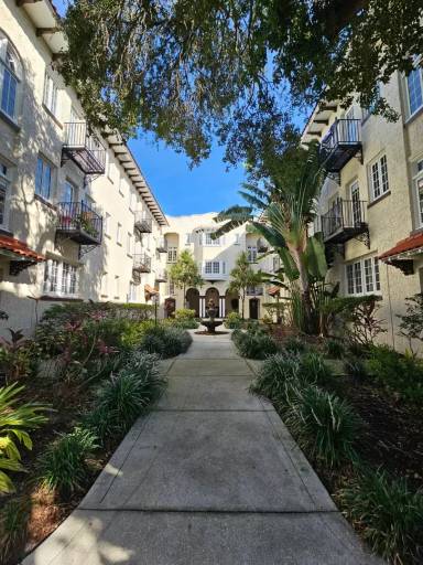 Main picture of 2117 W Dekle Ave