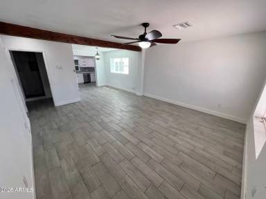 Main picture of 382 W Cocopah St
