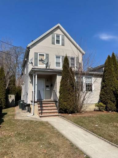 Main picture of 348 Front St