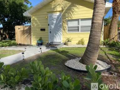 Main picture of 206 S C St