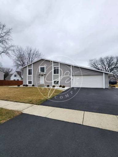 Main picture of 9450 Millcroft Rd