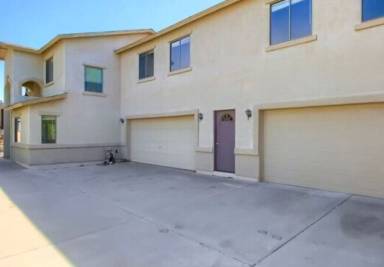 Main picture of 5323 E Taylor St