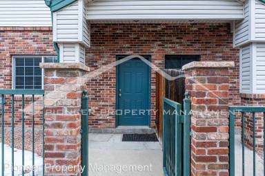 Main picture of 878 S Kalispell Cir