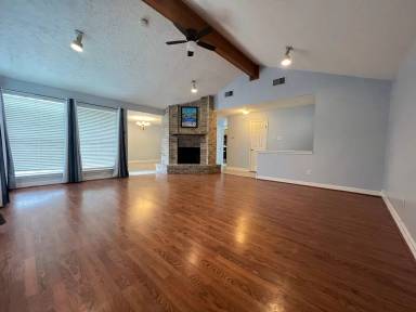 Main picture of 1503 Vickery Dr