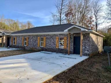 Main picture of 68 Elm St