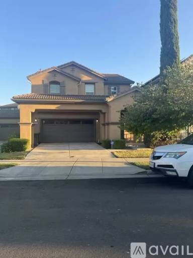 Main picture of 252 Crescent Moon Dr