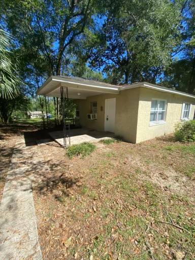 Main picture of 3930 Roswell Dr