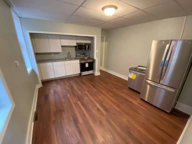 Main picture of 38 S Beaver St