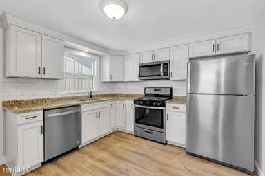 Main picture of 2 Seneca Dr