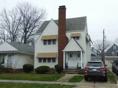 Main picture of 1565 Victoria Ave