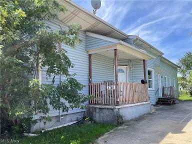 Main picture of 1746 Washington Ave