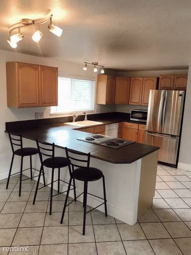 Main picture of 820 E Bourdeaux Dr