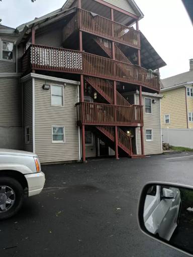 Main picture of 429 Main St