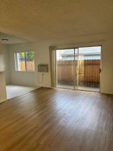 Main picture of 7511 Norton Ave
