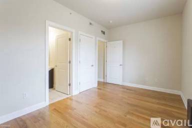 Main picture of 2135 N 18th St