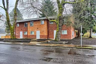 Main picture of 2801 E 32nd St