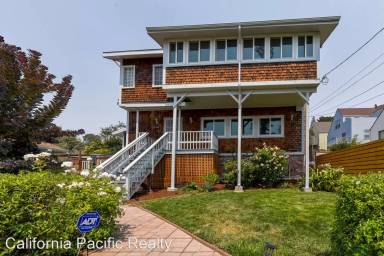 Main picture of 2925 75th Ave