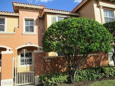 Main picture of Villas At Harbor Isles