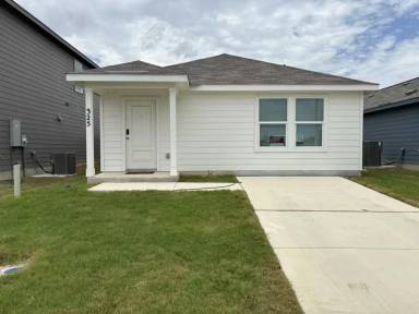 Main picture of 325 Alligator Crk