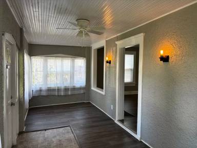 Main picture of 1510 Tilden Ave