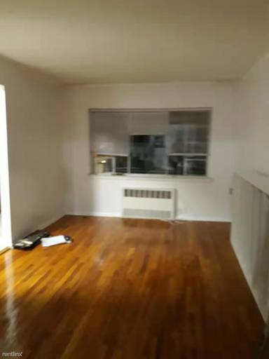 Main picture of 2159 E 38th St