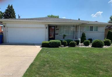 Main picture of 32219 Whitley Cir