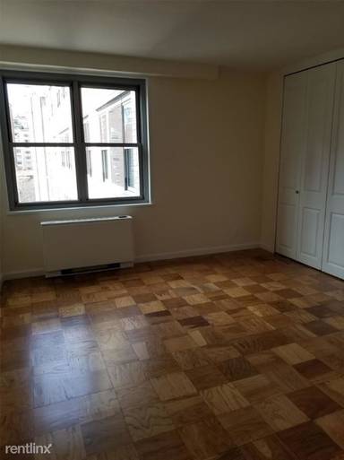 Main picture of 250 E 63rd St Apartments