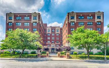 Main picture of 111 S Harrison St