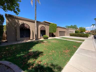 Main picture of 1118 W Newport Beach Dr