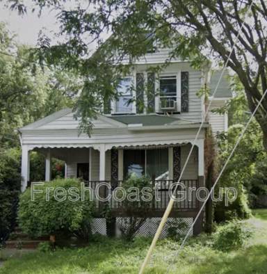 Main picture of 4103 E 76th St