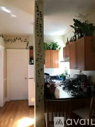 Main picture of 1189 Commonwealth Ave