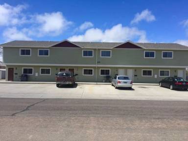Main picture of 668 N 13th St