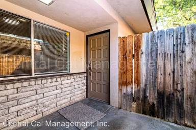 Main picture of 4647 Columbus St