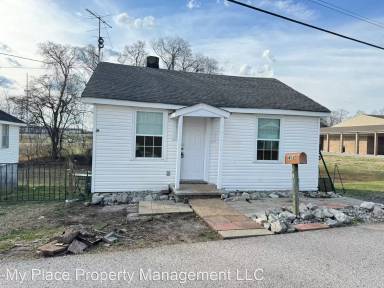 Main picture of 413 Shearon Ln