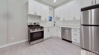Main picture of 737 W Briar Pl