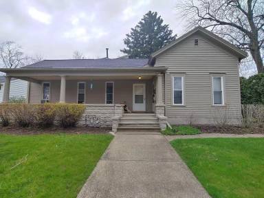 Main picture of 703 Elm St