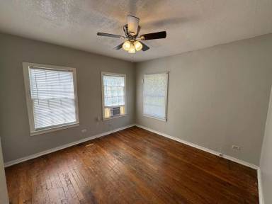 Main picture of 3624 N 23rd St