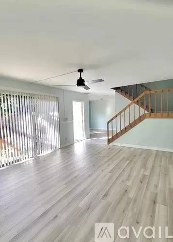 Main picture of 3302 Sandlewood Ln