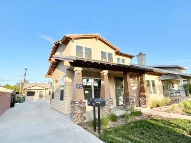 Main picture of 806 N Electric Ave