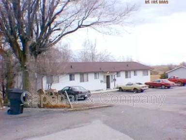 Main picture of 305 S 100 E