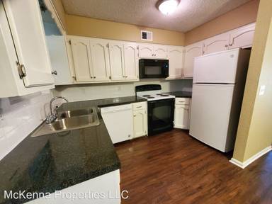 Main picture of 2348 S Crysler Ave