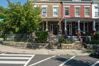 Main picture of 4209 New Hampshire Ave NW