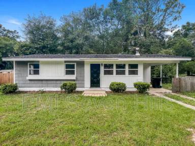 Main picture of 3502 Lakewood Dr