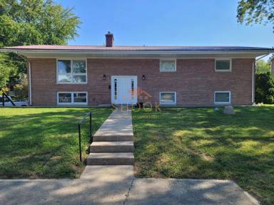 Main picture of 2208 Rainbow Dr