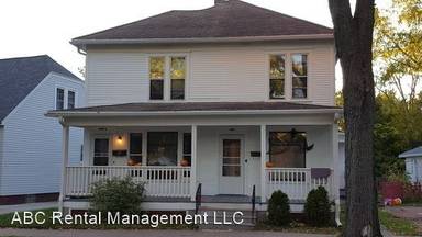 Main picture of 208 1/2 Seymour St
