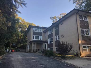 Main picture of 8285 Archer Ave