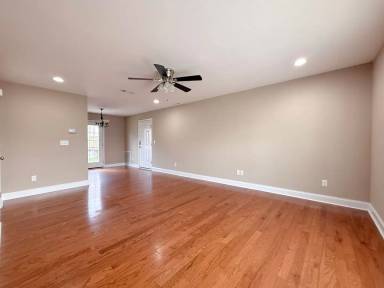 Main picture of 1807 Birdie Ct