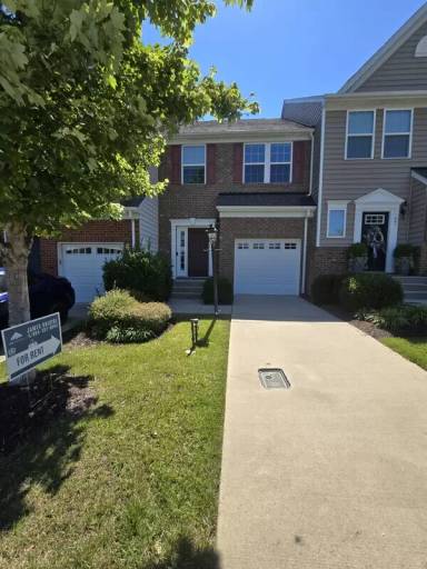 Main picture of 405 Creekwillow Dr